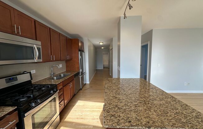 2 beds, 1 bath, 1,000 sqft, $2,275, Unit 503
