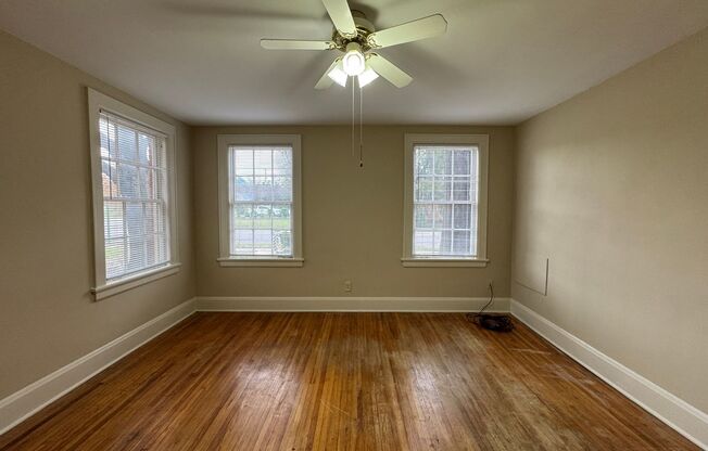 2 beds, 1 bath, $835