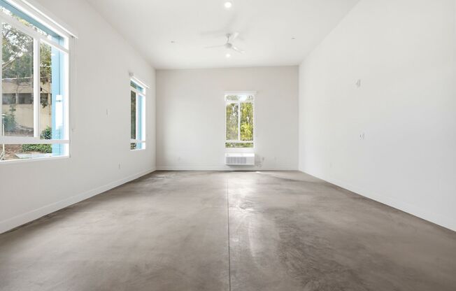Studio, 1 bath, 670 sqft, $2,145, Unit 301-A