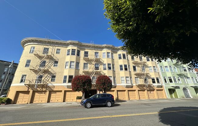 101 Cervantes Boulevard (918r)