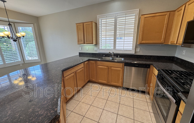 22107 N VETERANS DR