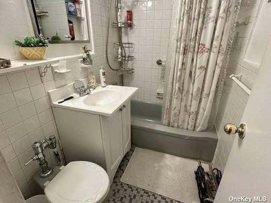 1 bed, 1 bath, 750 sqft, $2,250, Unit 2A