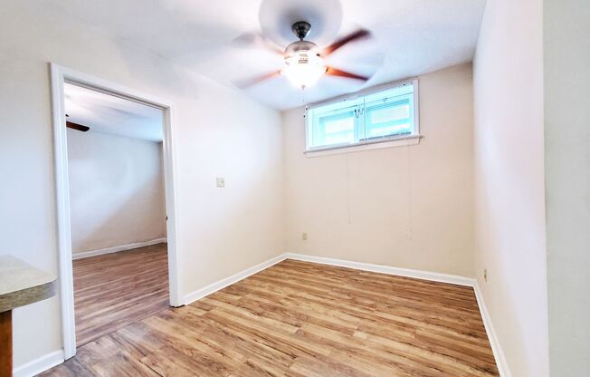 1 bed, 1 bath, 700 sqft, $949