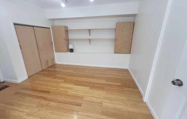 Studio, 1 bath, $2,395