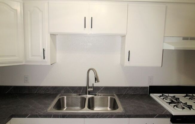 Studio, 1 bath, $1,800, Unit 277-16