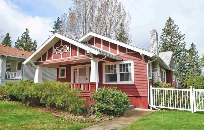 Charming South Hill Bungalow