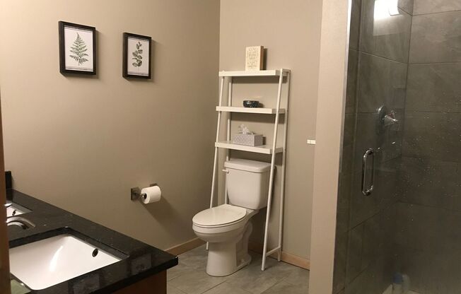 1 bed, 1.5 baths, 1,022 sqft, $1,950, Unit 104