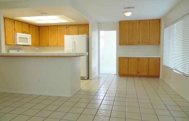 Desert Shores - 4 bedroom