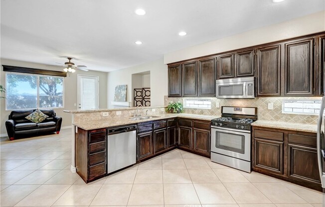6856 COVENTRY CT