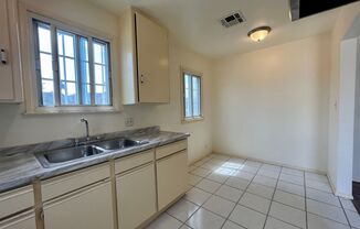 1 bed, 1 bath, 500 sqft, $1,700