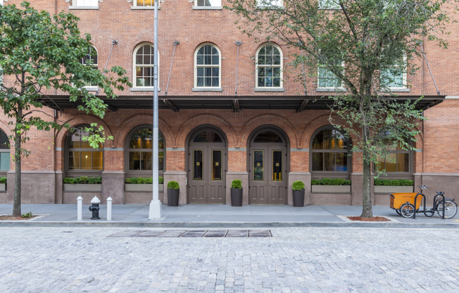 443 GREENWICH ST