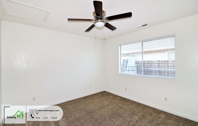 2 beds, 1 bath, 930 sqft, $1,095, Unit Unit 4