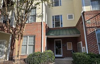 1 bed, 1.5 baths, $1,150, Unit #104