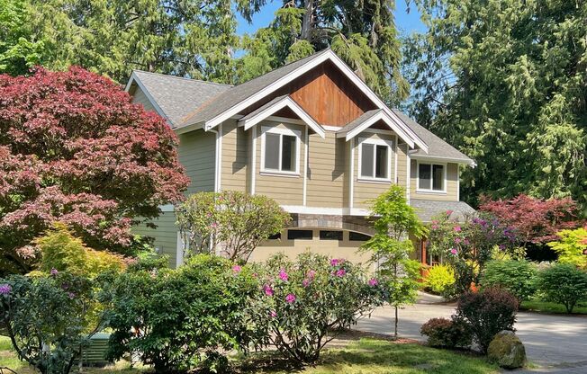 Beautiful Home with Backyard Creeks in Sudden Valley - Gate 9