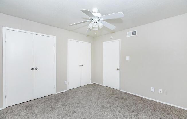 2 beds, 2 baths, 924 sqft, $1,090