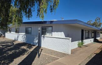 2 Bed 1 Bath Spacious Apartment