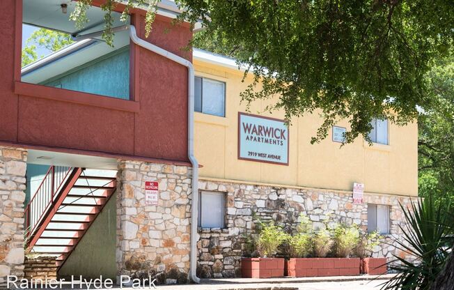 Warwick Apartments in North Campus
