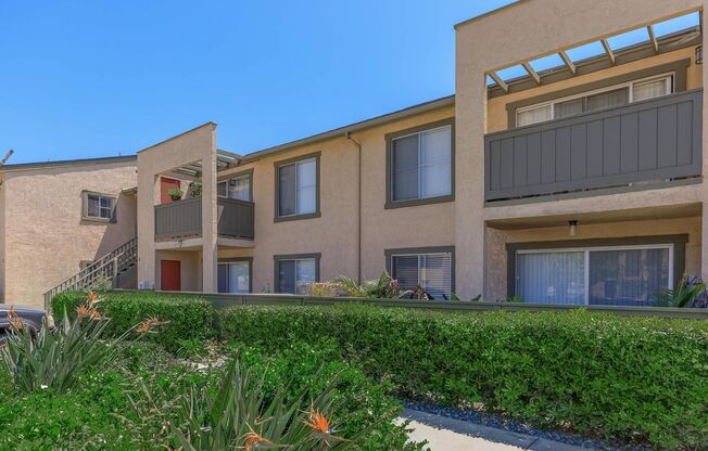 2 beds, 2 baths, 900 sqft, $2,595, Unit 36