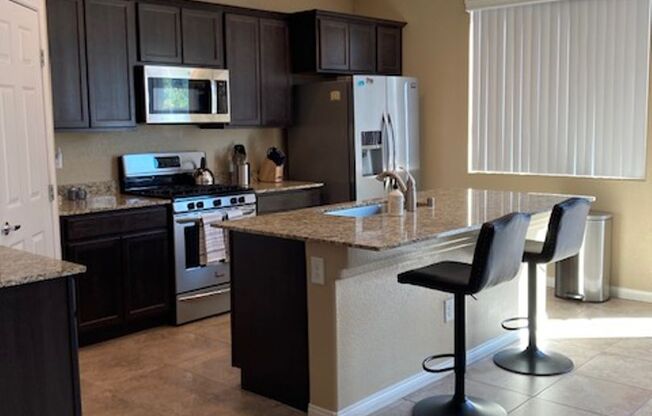 Highly Upgraded Snowbird Rental located in Laughlin!!