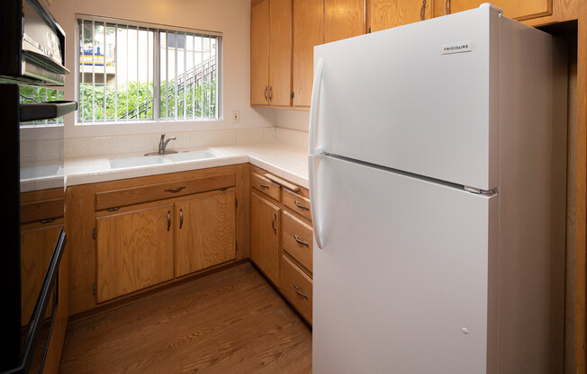 Charming 1BR in Pacific Beach with Parking!