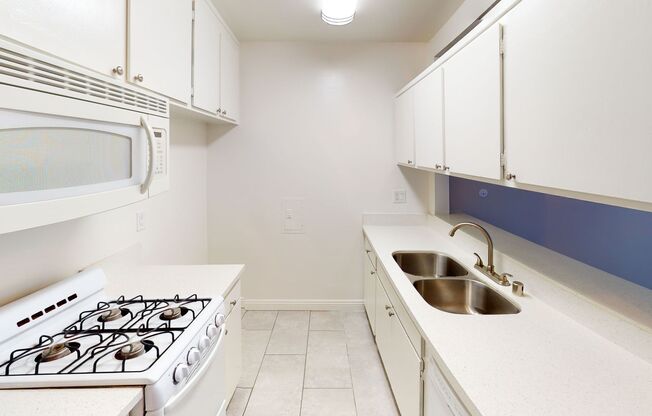 1 bed, 1 bath, 725 sqft, $1,825, Unit 229