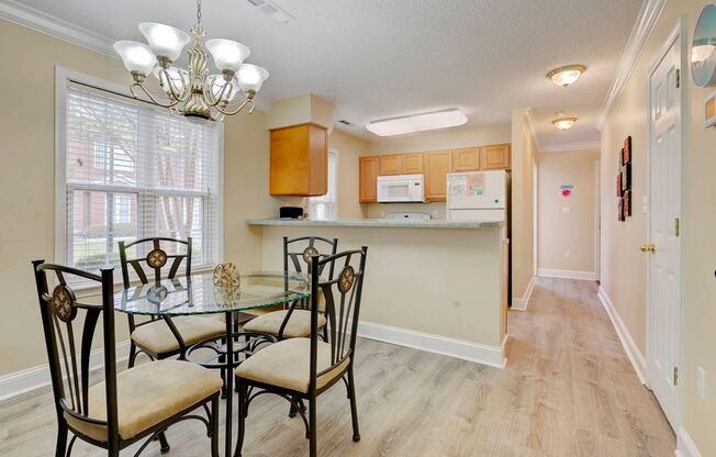 Pet-Friendly Winter Rental - 2 Bedroom Townhouse - Walk to Beach -  Available through March 31, 2025!