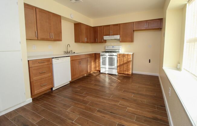 1808 DEAN MARTIN DR Charming 4-Bedroom East Side Home