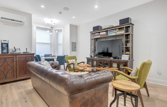 1215 RHODE IS AVE NW