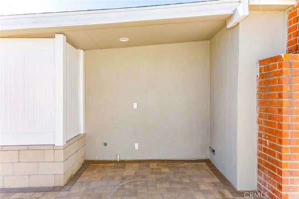 3 beds, 2 baths, 1,374 sqft, $4,200