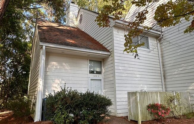3 beds, 2.5 baths, $1,950