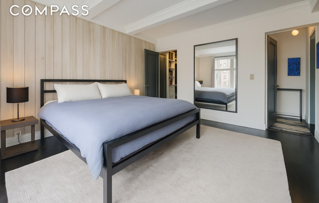 405 W 23 ST