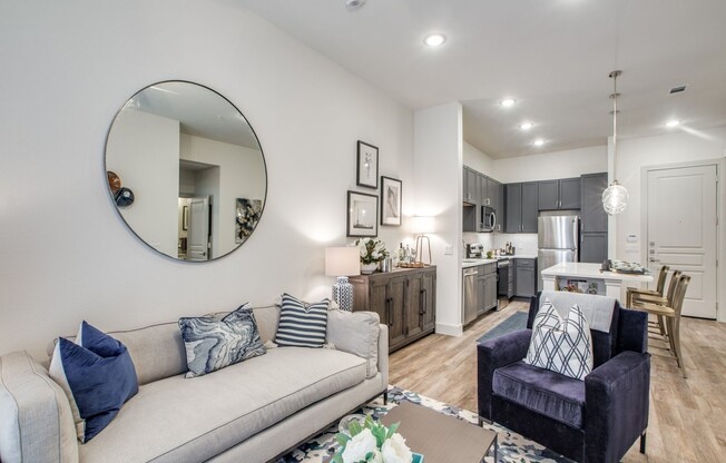 2333 PINEGATE
