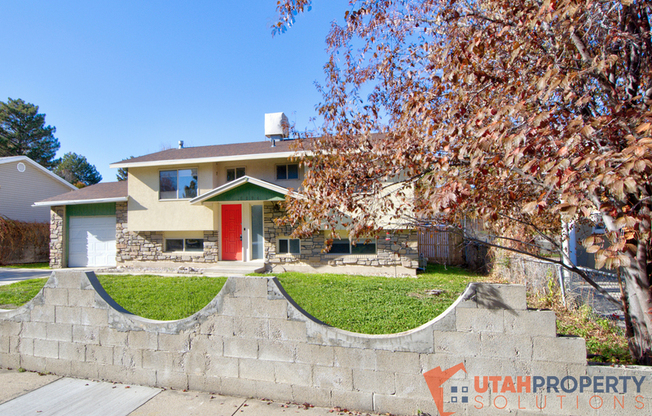 3896 W TUSCALOOSA WAY