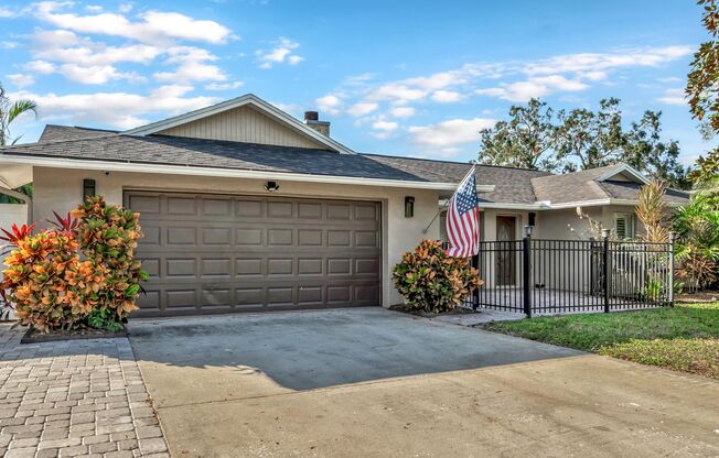 Spacious 3BD/2BA Pool Home Oasis in The Hammocks of Palm Harbor – Modern Upgrades & Prime Location!