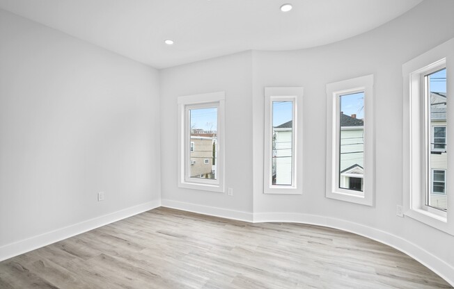 6 GARFIELD AVE