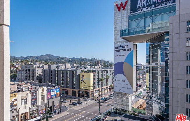 1 bed, 2 baths, 1,400 sqft, $5,500, Unit 10L