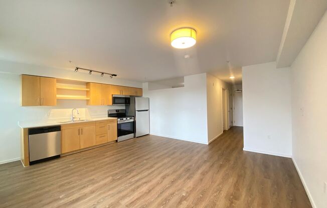 1 bed, 1 bath, 600 sqft, $2,295, Unit 1406-A