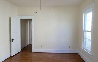 1 bed, 1 bath, $790, Unit Apt 1W