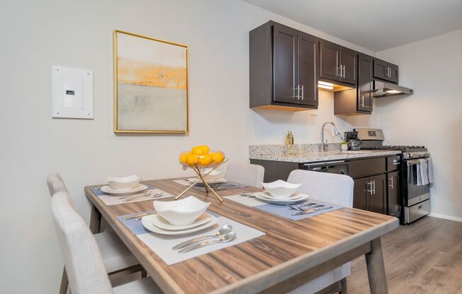 1 bed, 1 bath, 700 sqft, $1,475, Unit 751-307