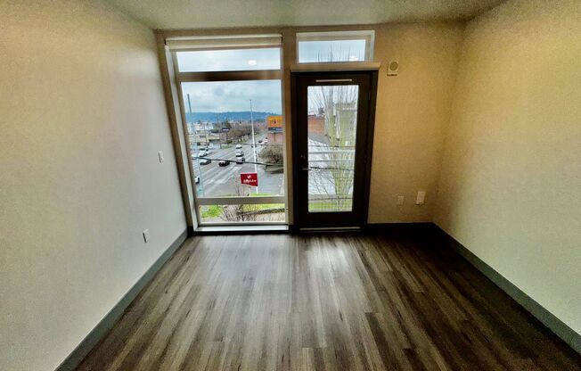 Studio, 1 bath, 340 sqft, $1,175, Unit 408