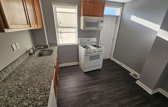 3 Bedroom 2 bathroom Townhouse in Pigtown