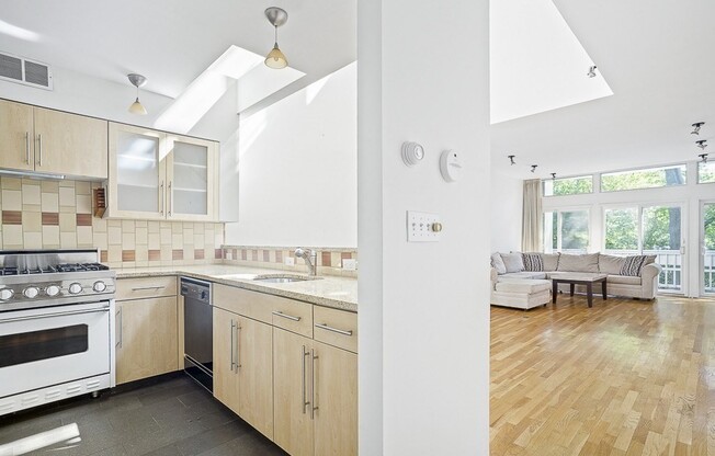 14 CHAUNCY ST