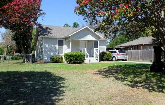 218 Broadmoor