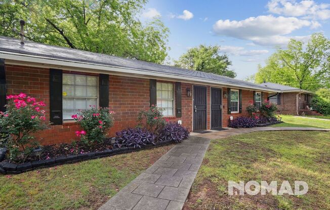Charming 2BR Duplex in East Point