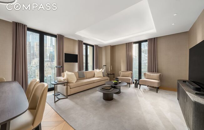 685 5 AVE