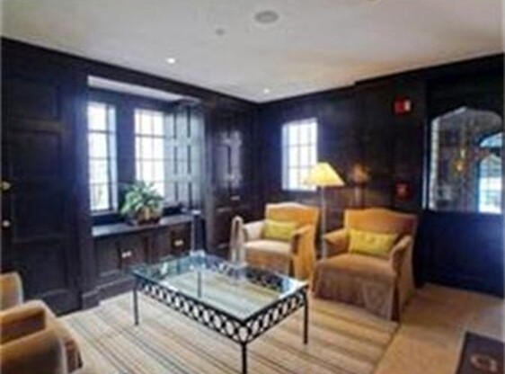 1 bed, 1 bath, 795 sqft, $3,500, Unit A 303