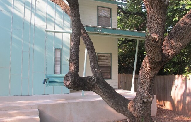 Great home in the heart of South Austin!