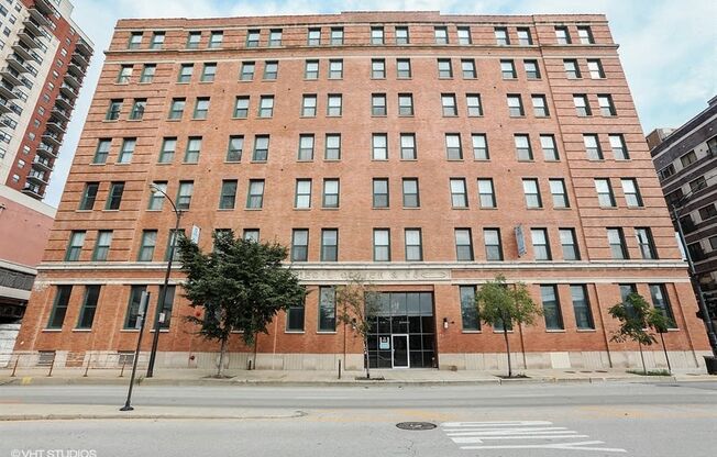 Welcome to Carriage House Lofts at Carriage House Lofts, Chicago, IL, 60605