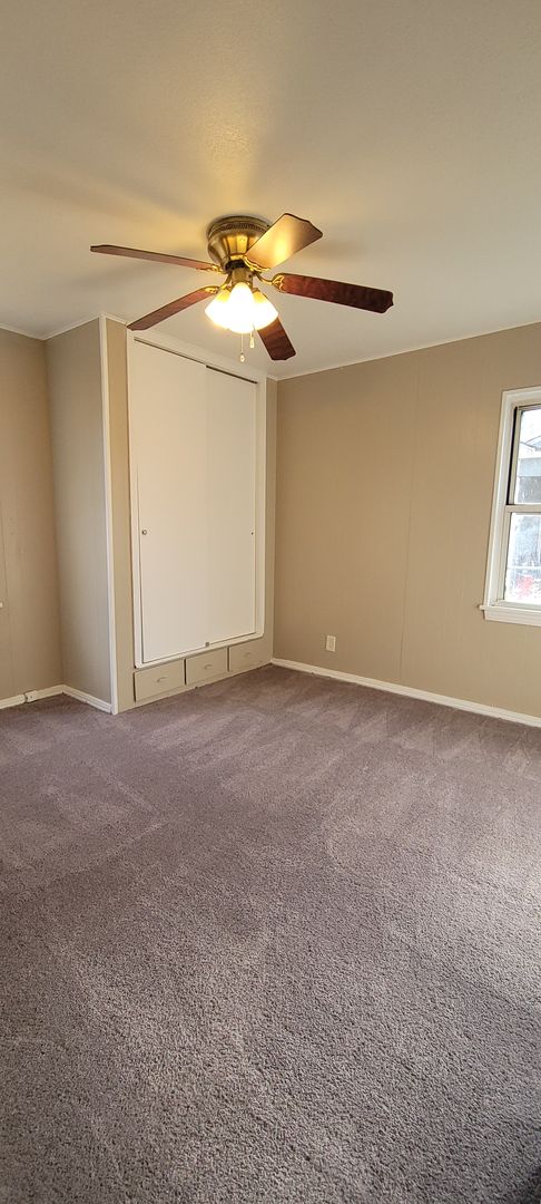 2 beds, 1 bath, $850