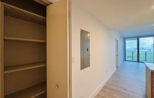 2 beds, 2 baths, $3,750, Unit # 1204